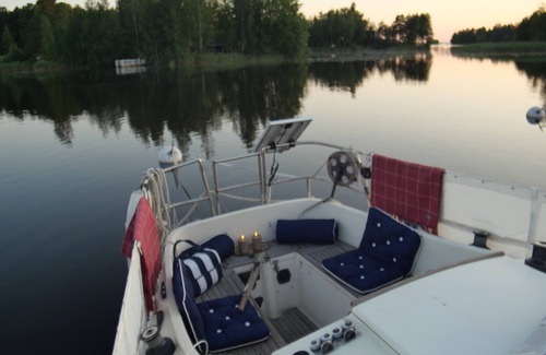 Sysma Alquiler De Eote | You will always remember your night on this romantic 51 y.o. sailboat S/Y Dione.