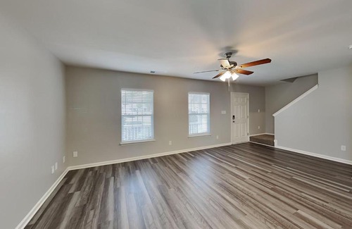 Charlotte Apartamento | You will love making this beautiful house your new home!