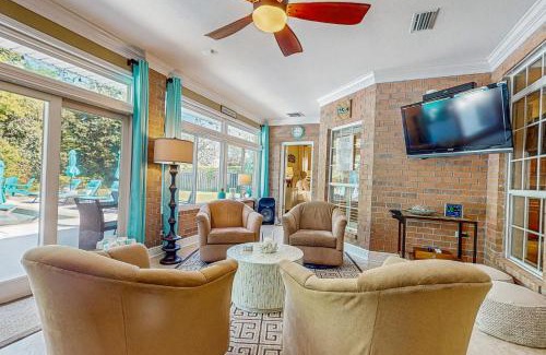 Navarre Casa | You Will Navarre Wanna Leave
