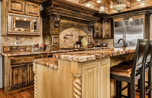 Ada County Casa | You won`t run out of space at this place!