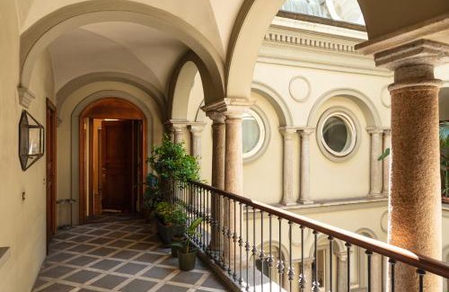 Borgonuovo Apartamento | Youhosty - Montenapoleone Noble Flat
