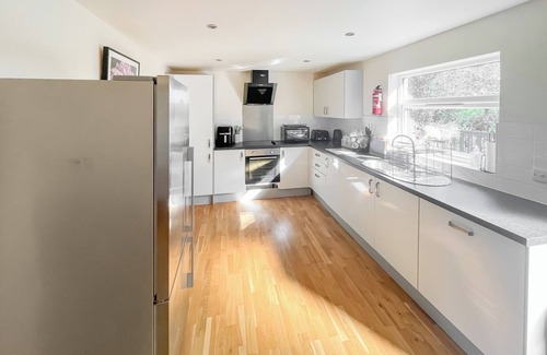 Brigg Cabaña | You’ll love the spacious layout, perfect for families or groups.