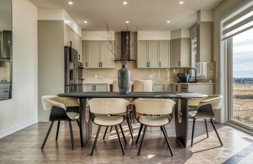 Carrying Place Casa | Youngs Cove Chalet in Prince Edward County