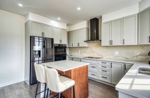 Carrying Place Casa | Youngs Cove Chalet in Prince Edward County