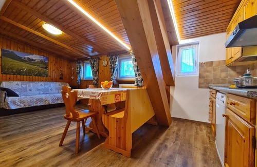 Pera Apartamento | Su casa Alpina con vistas panorámicas a las montañas