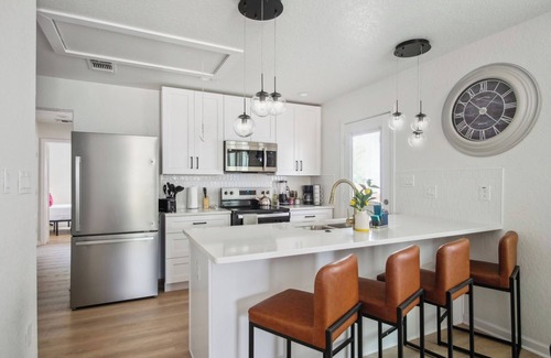Denver Heights Cabaña | Your Amazing 3br/2ba Downtown Delight!