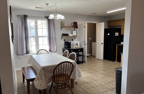Auburn - Opelika Casa | Your Auburn Home - 3/2, Quiet cul-de-sac