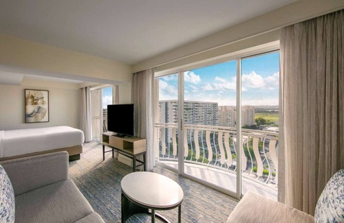 Isla Verde Hotel | Your Beachfront Getaway in Isla Verde | Suite with City View | Outdoor Pool