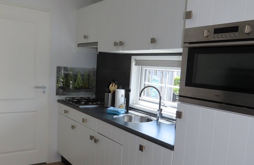 Serooskerke Chalet De Esquí | Your break in Zeeland! We warmly welcome you and your dog!