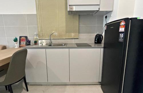 Kota Samarahan Apartamento | Your Comfy Samarahan Retreat