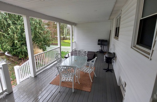 Conneaut Lake Apartamento | This property boasts a generous amount of space, perfect for you and your family