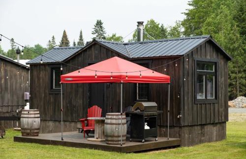 Lac-des-Plages Casa | Your Cozy Cabin Retreat