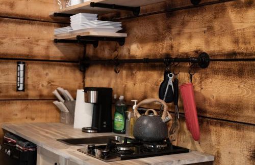Lac-des-Plages Casa | Your Cozy Cabin Retreat
