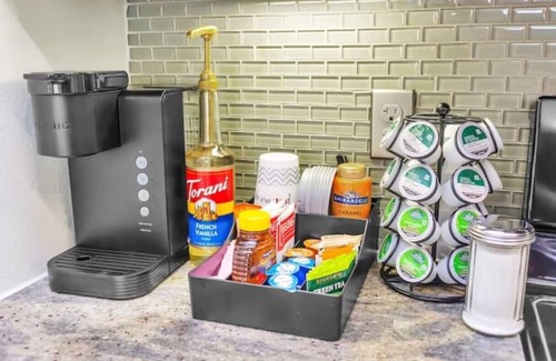 South Main Apartamento | Your Emerald Luxury Escape-King Suite/MED/NRG/DTWN