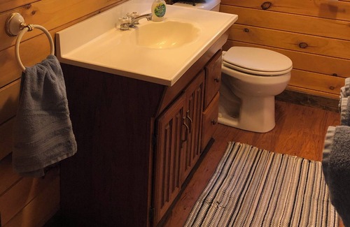 Newport Cabaña | Your Escape! 100 acres of trails, lakefront, wildlife, & quiet!