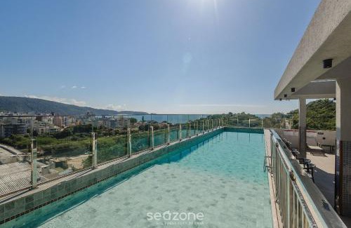 Ze Amandio Apartamento | Tu estadía exclusiva con piscina y jacuzzi a 500 metros de la playa - ELF