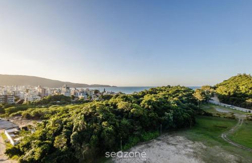 Ze Amandio Apartamento | Tu estadía exclusiva con piscina y jacuzzi a 500 metros de la playa - ELF