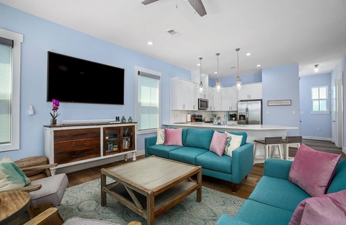Red Fish Cove Casa | Your Family Getaway Awaits- New Well Equipped w/ Spacious Decks and Two Masters!