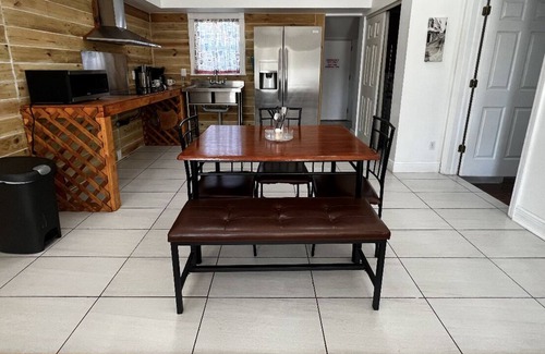 Plant City Casa | Your Florida Getaway! Cozy and Cute!