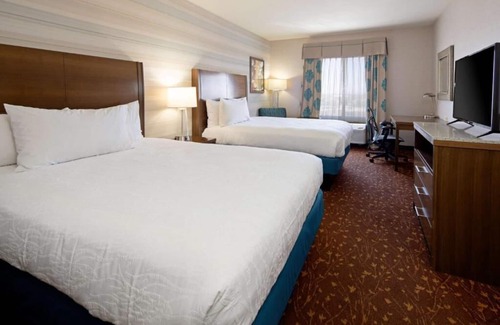 Albuquerque Hotel | Your Gateway to Adventure! 2 Spacious Units, Pool, Pets Allowed, Free Shuttle!