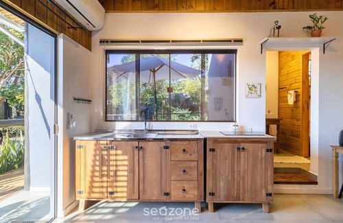 Alto Ribeirao Leste Apartamento | Your Getaway in Florianopolis, Just Minutes From the Beach NDE