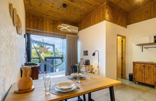 Alto Ribeirao Leste Apartamento | Your Getaway in Florianopolis, Just Minutes From the Beach NDE