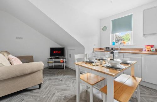 Spetchley Apartamento | Your Group Base 3 Modern Flats Sleeps 4 to 12 Near Malvern
