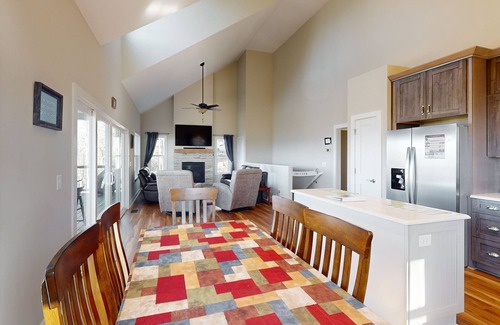 Clarkesville Cabina | Your Helen Escape with Breathtaking Mountain Views - wifi, firepit