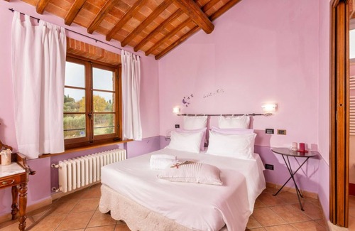 Acquaviva Cama Y Desayuno | Tus vacaciones en Toscana con Charme, entre tratamientos naturales y viñedos