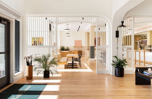 Buckman Neighborhood Apartamento | Your Home Away From Home! Pet-friendly Property, Near Stark's Vacuum Museum