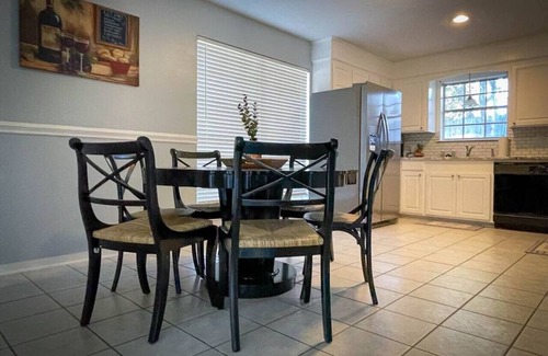 Clinton Casa | Your Home Away From Home In Clinton