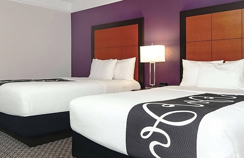 Guasti Hotel | Your Home Away From Home! Family Friendly Unit To Enjoy! Pool Access!
