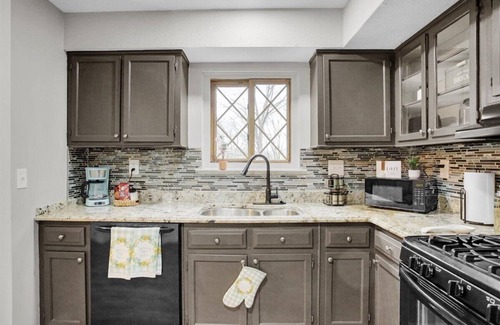 West Reading Casa | Your home away from home!