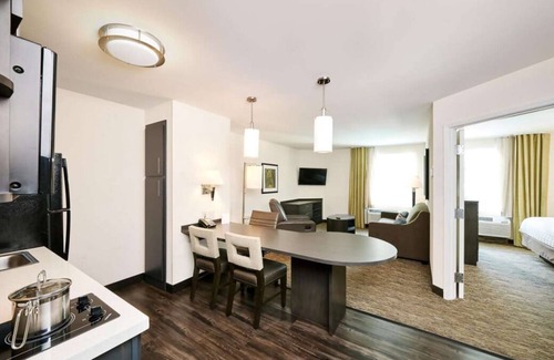 Hancock Complejo | Your Home Away From Home! Short Drive to McKinney Falls State Park, Pet-Friendly