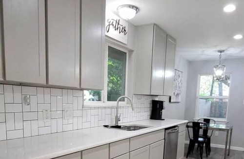 Oak Cliff Casa | Your home away from home in Dallas, Tx…