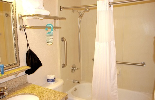 Rocky Point Hotel | Your Home Away From Home! Onsite Pool, Kitchen, Free Parking