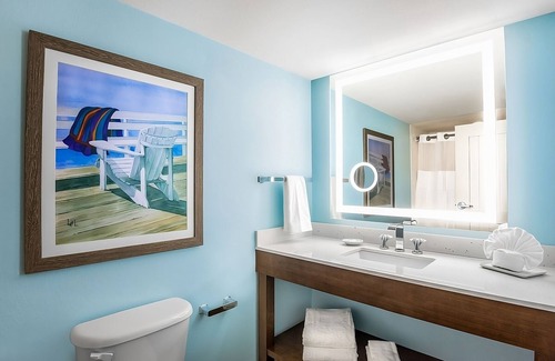 Osage Beach Hotel | Your Home Away From Home! Onsite Pool, Free Parking, Near Lake of the Ozarks