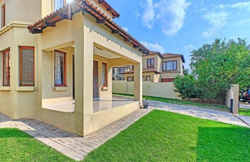 Greater Johannesburg Metropolitan Area Villa | Your Home Away in Kyalami