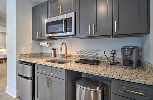 The Point Apartamento | Your Home Base Downtown- New & Fully Renovated!