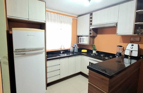 Igara Apartamento | Your Home in the City | 3 Bedrooms & Private Patio!