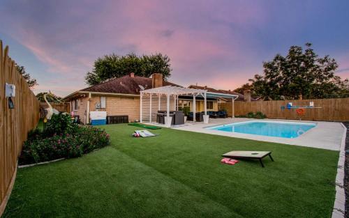 Houston Casa | Your Houston Vacation Getaway 3-BD Pool Patio