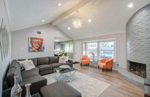 Houston Casa | Your Houston Vacation Getaway 3-BD Pool Patio