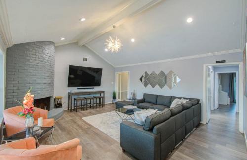 Houston Casa | Your Houston Vacation Getaway 3-BD Pool Patio