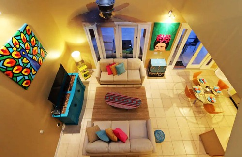 Indian Point Villa | Your Lake Front Hideaway in Paradise Hideaway in Paradise - 7BR Luxurious Villa