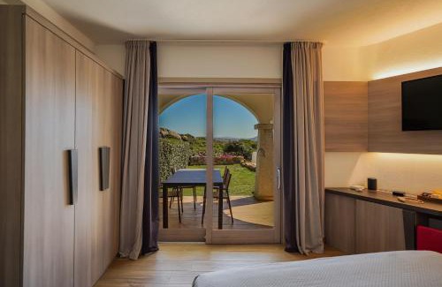 La Maddalena Casa | Your lovely and elegant home with garden sea view