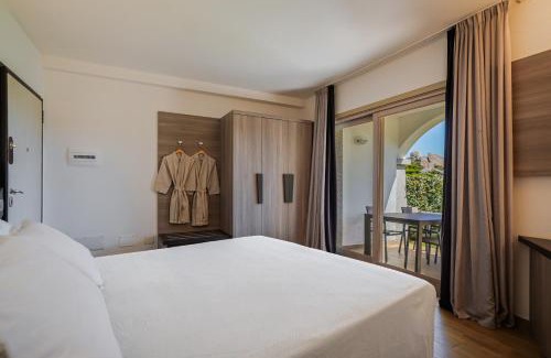 La Maddalena Casa | Your lovely and elegant home with garden sea view