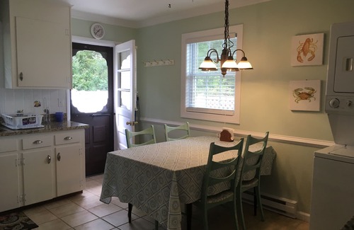 Chincoteague Casa | ¡Sus memorables vacaciones en la isla comienzan donde termina la acera!