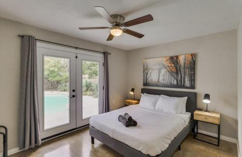 Dallas Casa | Your Modern and Bright Home w Private Pool