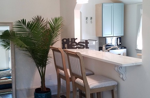 Historic Montford Apartamento | Tu Montford Nest, un refugio privado y acogedor.
