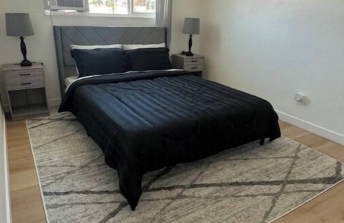 Santa Ana Heights Apartamento | Your new stay away 2B1B Near Disney, Knotts, DTLA